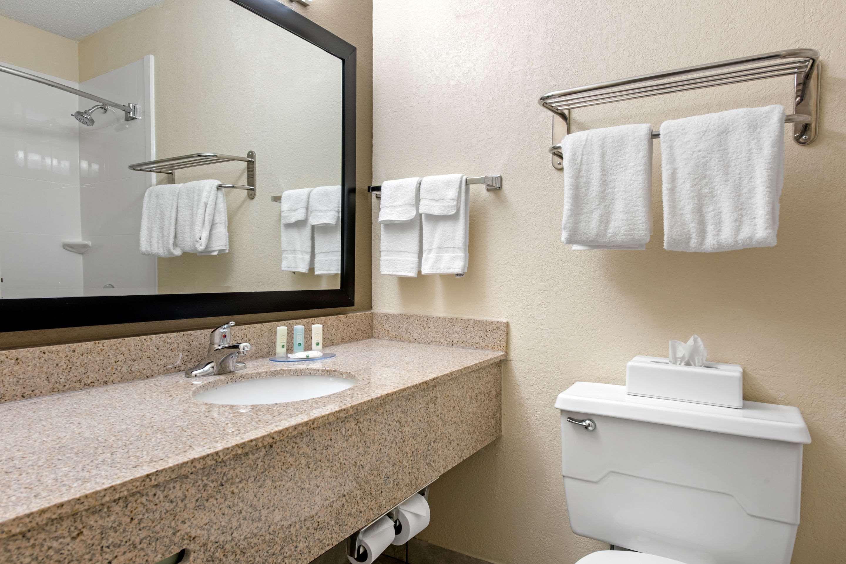 Quality Inn & Suites Lafayette I-65 Zewnętrze zdjęcie