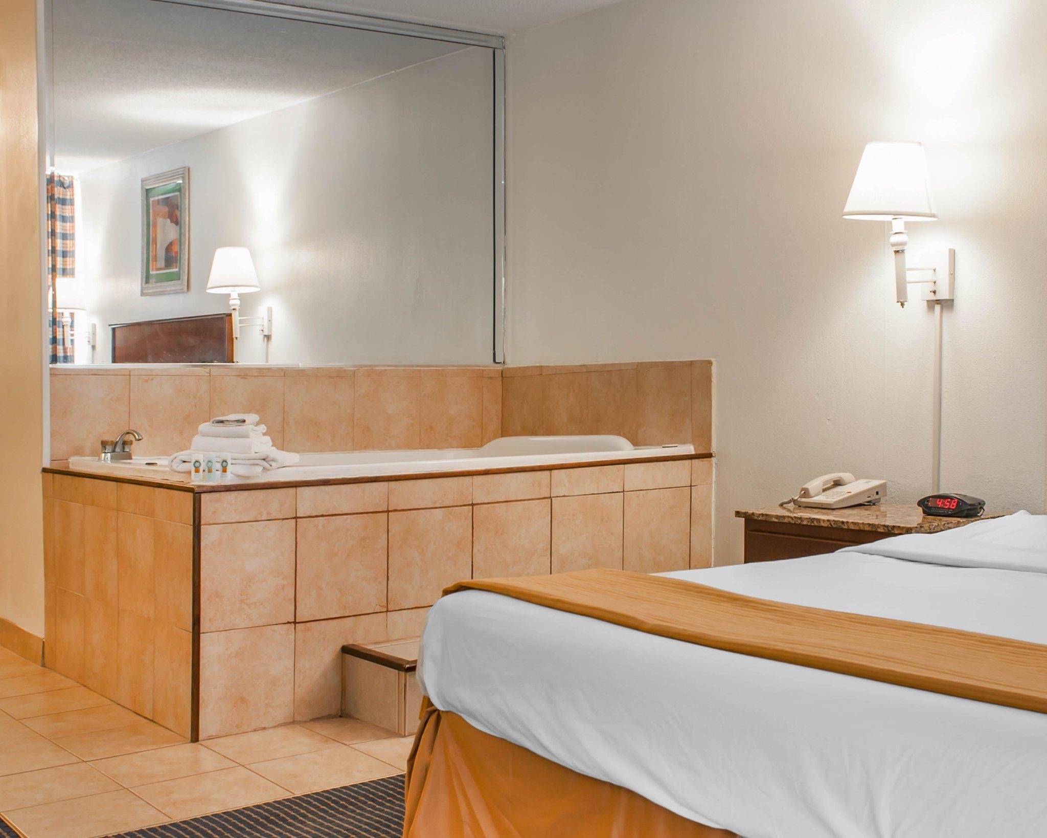 Quality Inn & Suites Lafayette I-65 Zewnętrze zdjęcie