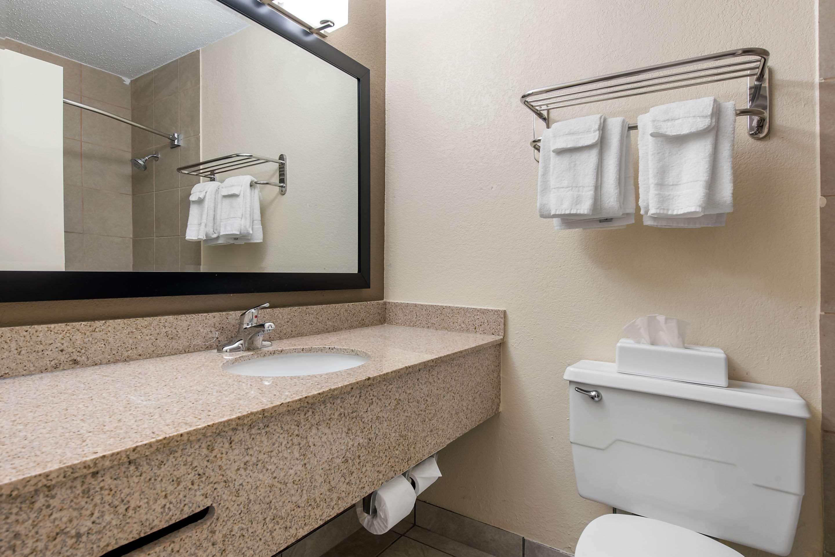 Quality Inn & Suites Lafayette I-65 Zewnętrze zdjęcie