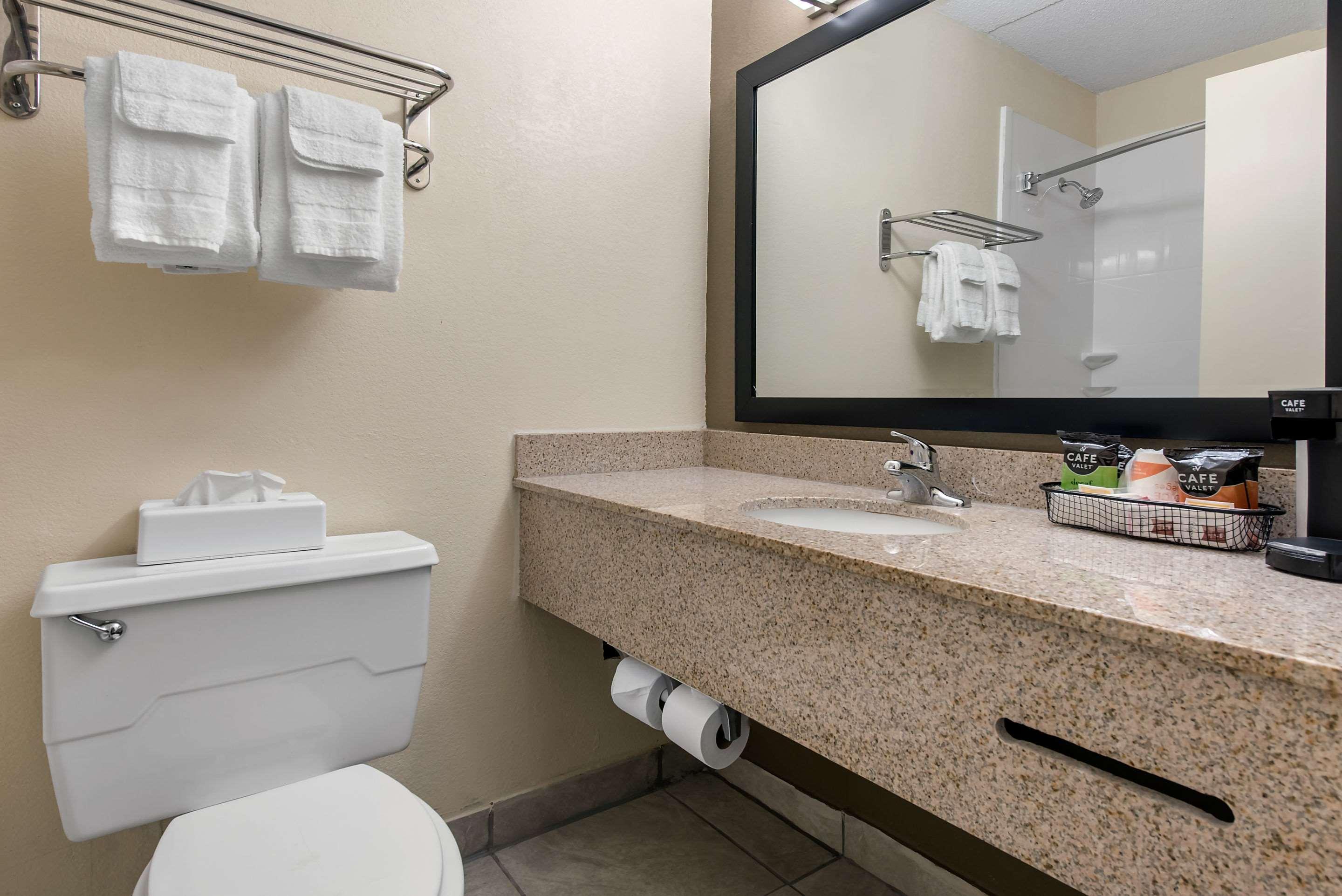 Quality Inn & Suites Lafayette I-65 Zewnętrze zdjęcie