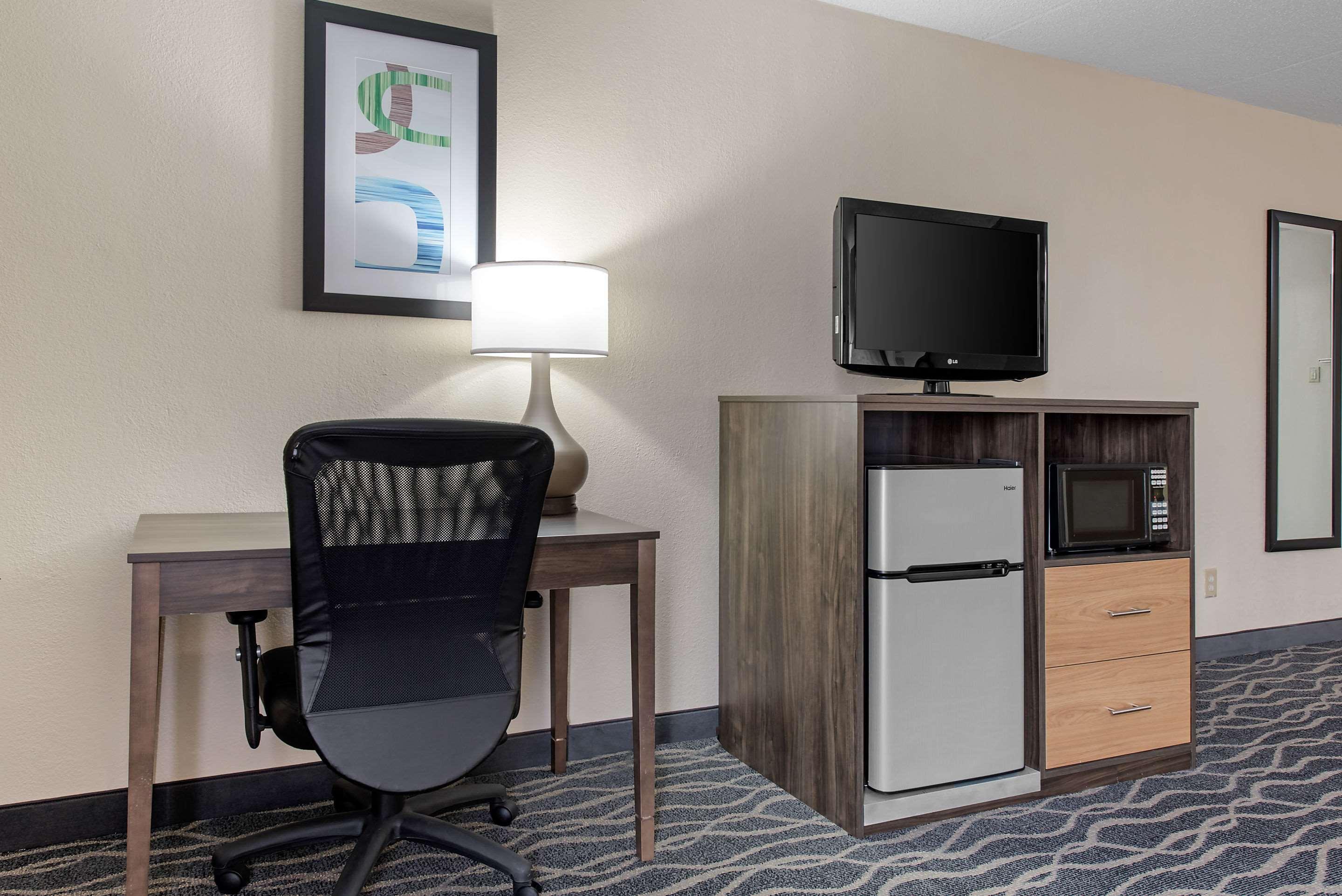 Quality Inn & Suites Lafayette I-65 Zewnętrze zdjęcie
